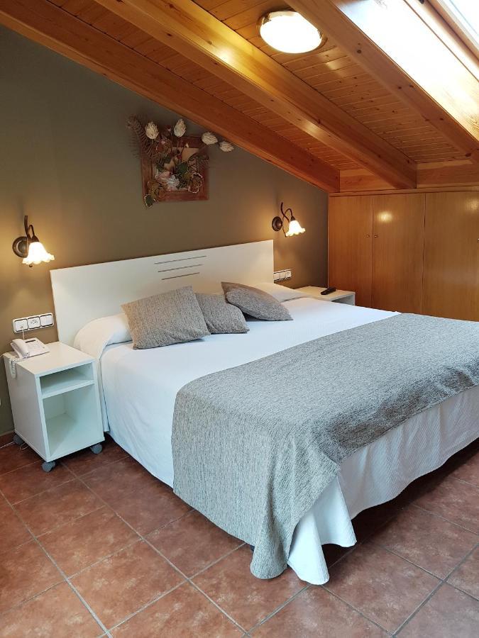 Hotel Sant Roc Camprodon Bagian luar foto