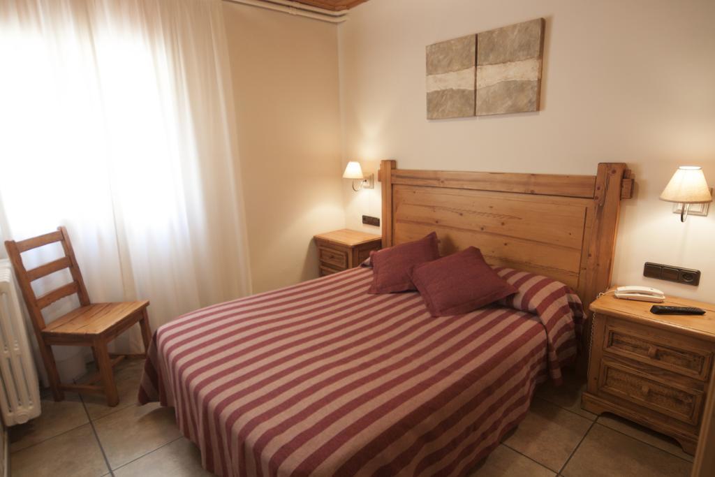 Hotel Sant Roc Camprodon Bagian luar foto