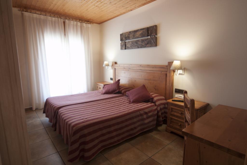 Hotel Sant Roc Camprodon Bagian luar foto