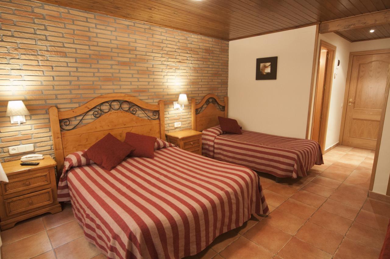 Hotel Sant Roc Camprodon Bagian luar foto